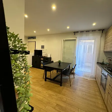 Dentrofuori Apartament